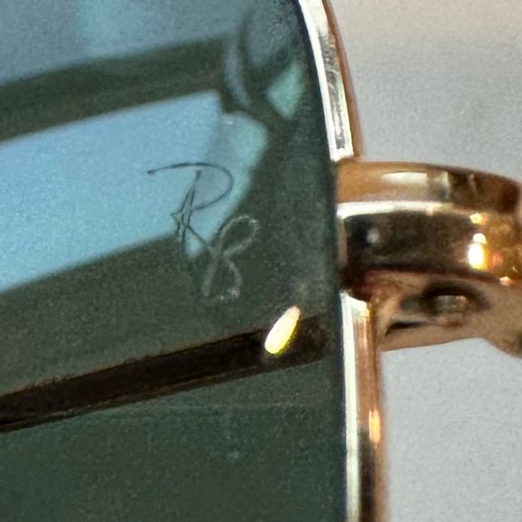 Rayban Aviator Classic Black Lenses With Case - Picture 6 of 9